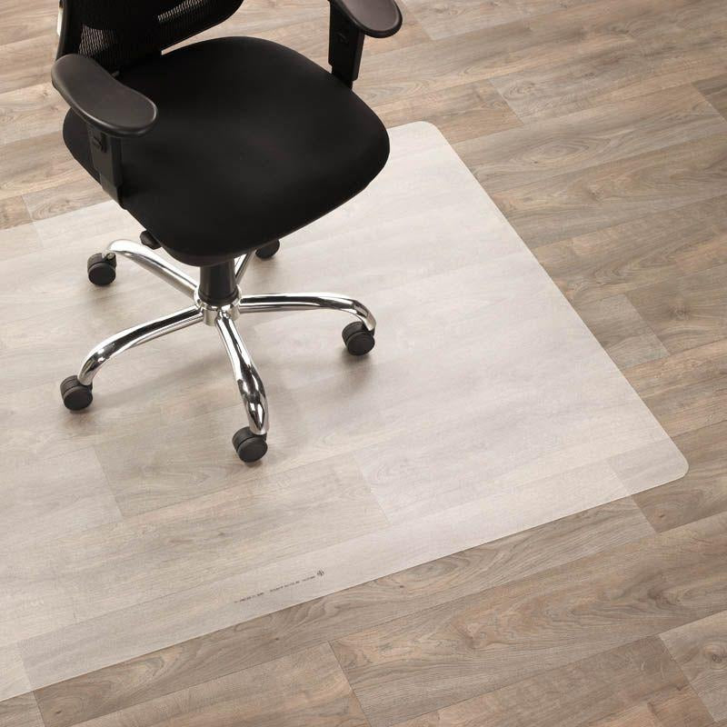 Floor mat for smooth floors